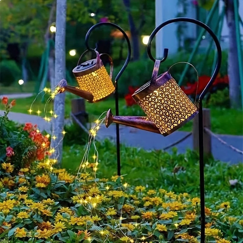 Solar-Gießkanne Lichterkette – Magisches Licht für Ihren Garten